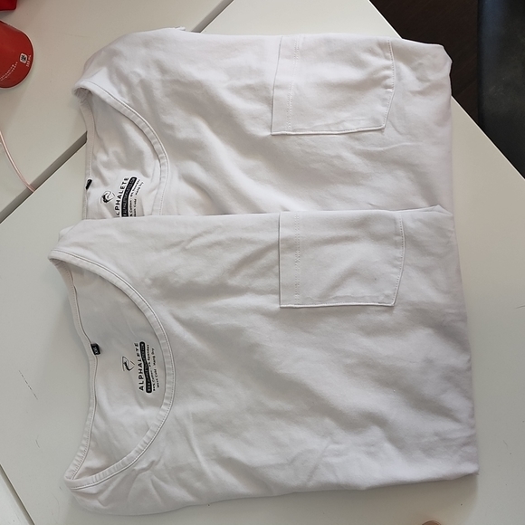 ALPHALETE- *NEVER WORN* Men's XXL Essential Scoop Neck Pocket Tee (2 Available) - Picture 6 of 6